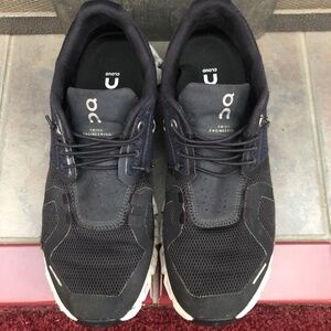 On Clouds Sneakers Women's 7.5